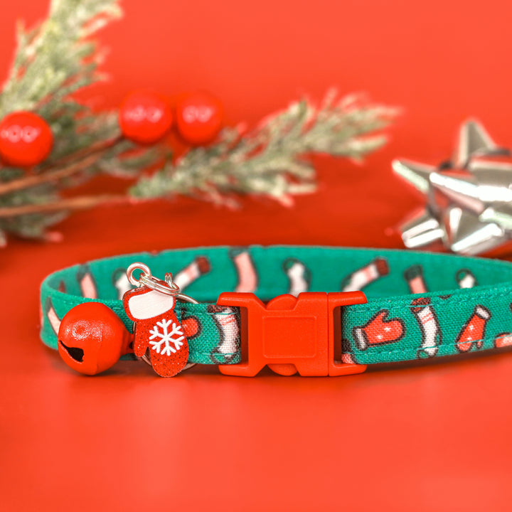 You Gotta Be Mittens Me - Christmas Mitten Cat Collar