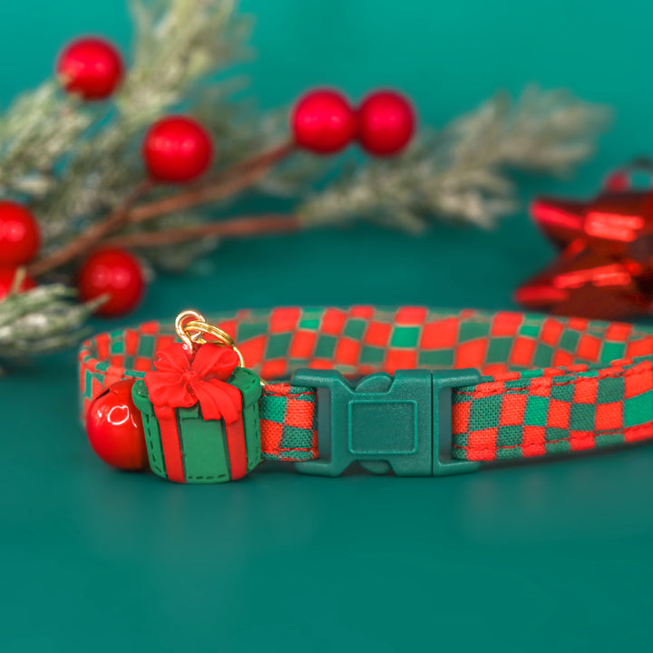 Wrap Me Up - Groovy Red and Green Checkered Christmas Cat Collar