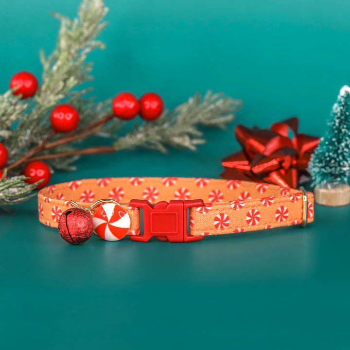 That's What Christmas Mints To Me - Gold Peppermint Christmas Cat Collar