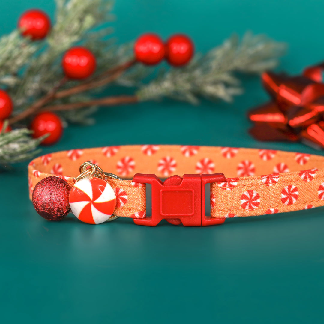 That's What Christmas Mints To Me - Gold Peppermint Christmas Cat Collar