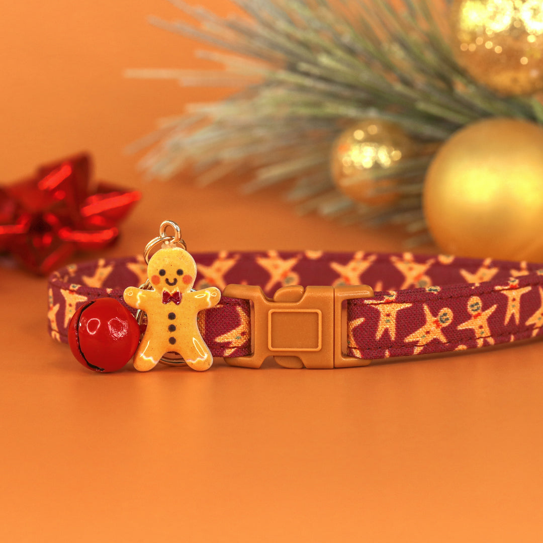 The Perfect Gingerman - Burgundy Gingerbread Man Christmas Cat Collar