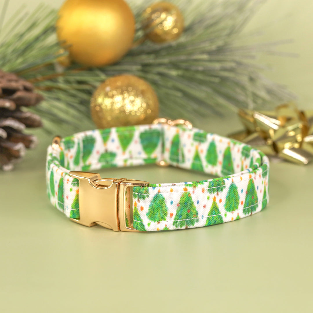 Pawing Around The Christmas Tree - Christmas Tree Dog Collar