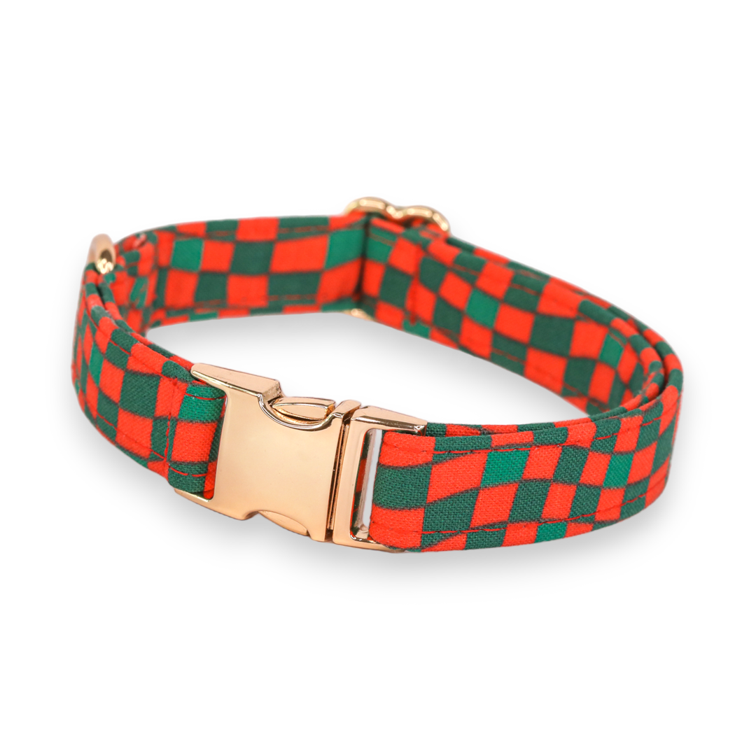 Wrap Me Up - Groovy Red and Green Checkered Christmas Dog Collar