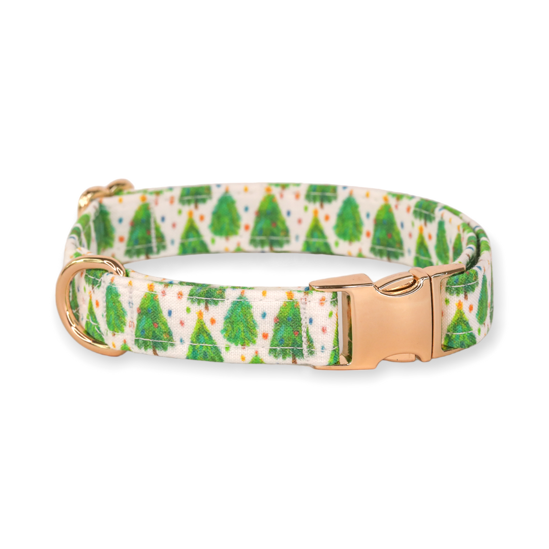 Pawing Around The Christmas Tree - Christmas Tree Dog Collar