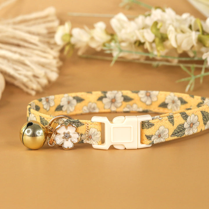 Penelope - Yellow Floral Cat Collar