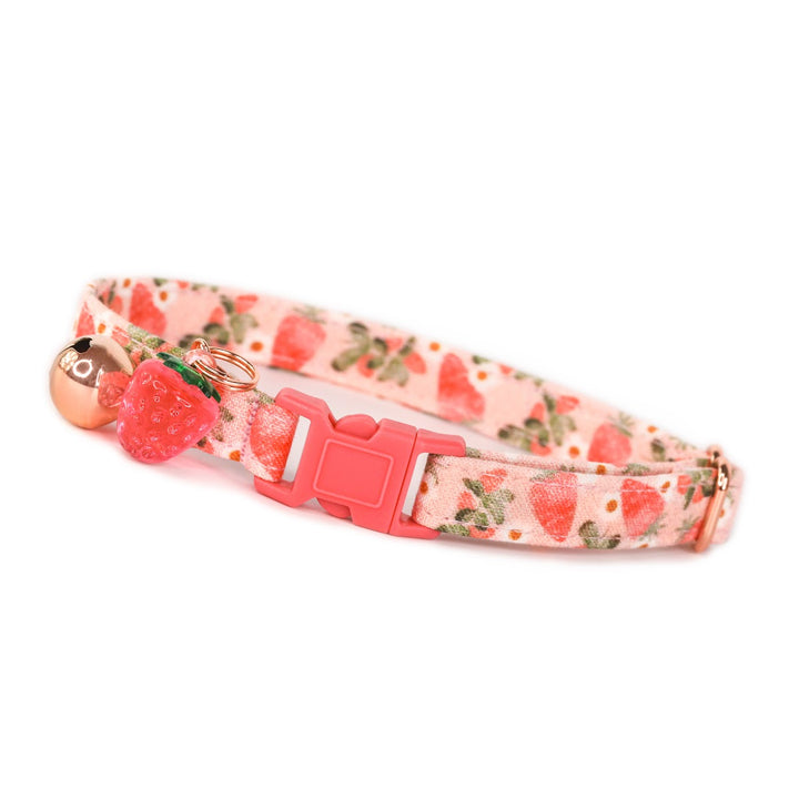 So Berry Sweet - Pink Strawberry Cat Collar