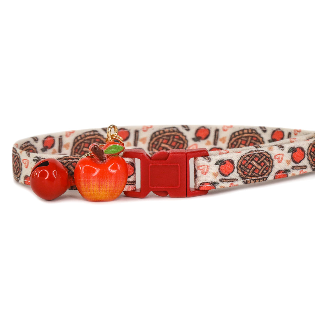 Only Have Pies For You - Apple Pie Fall Cat Collar