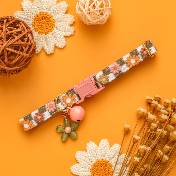 Autumn - Green Daisy Floral Checkered Fall Cat Collar