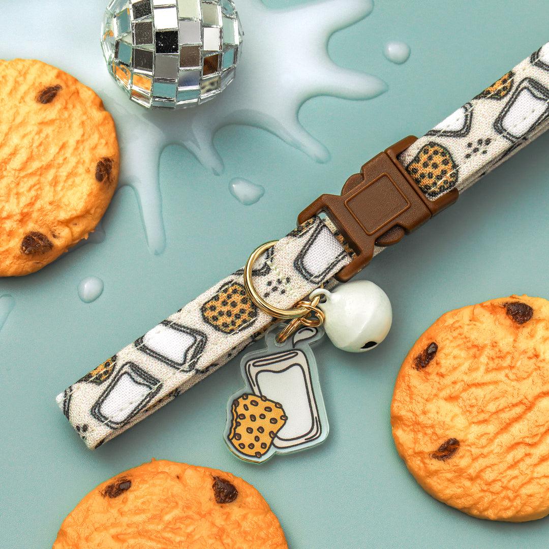 Step Your Cookies Up - Cookies and Milk Cat Collar