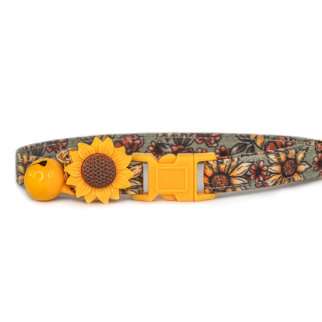 Fall Foilage - Green Sunflower Floral Cat Collar