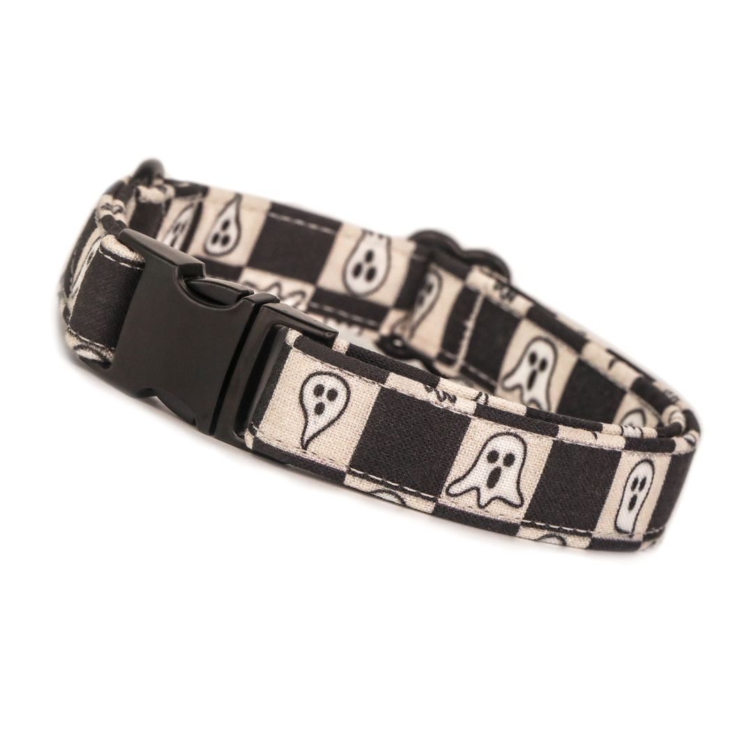 Ain't Afraid Of No Ghosts - Checkered Ghost Halloween Dog Collar