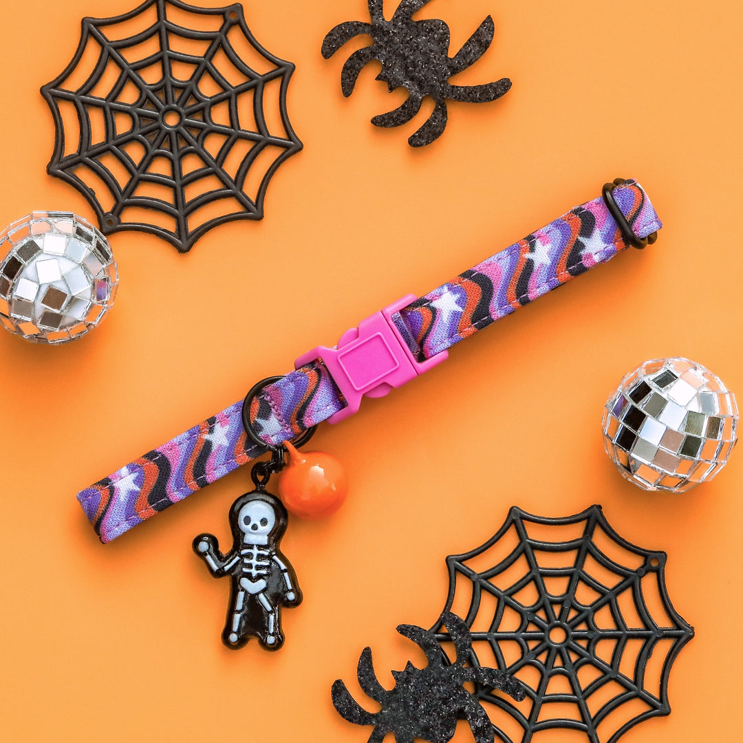 Goosebumps - Groovy Wavy Star Halloween Cat Collar