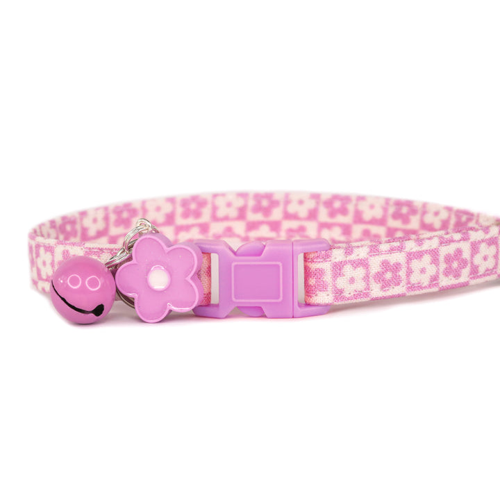 Pushing Daisies - Lilac Checkered Daisy Cat Collar