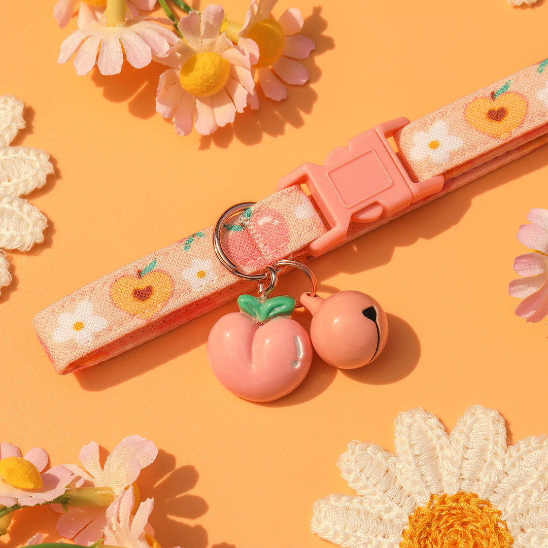 Peachy Keen - Daisy Peach Cat Collar