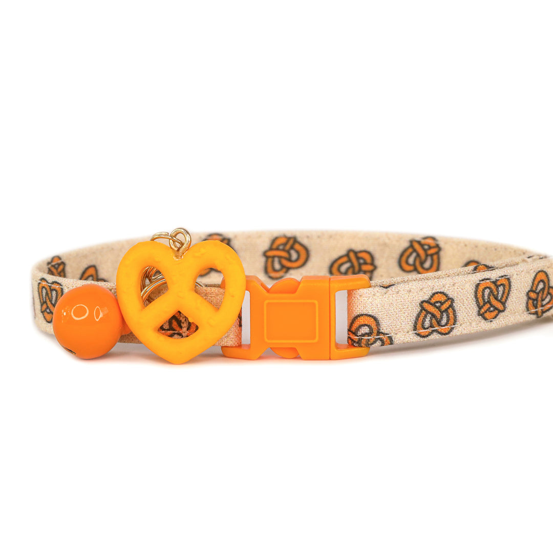 Don’t Get It Twisted - Pretzel Cat Collar