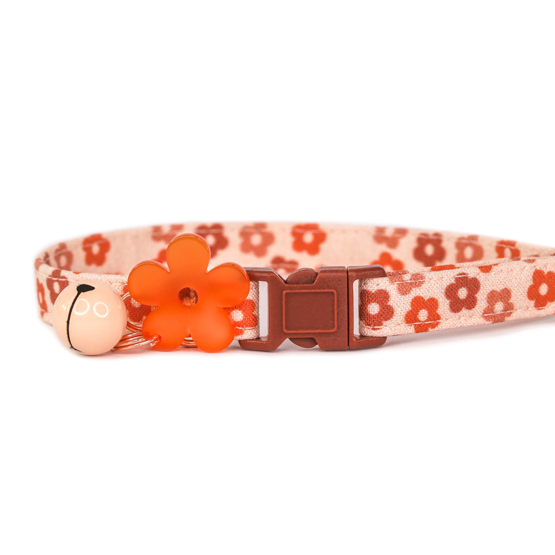 Flower Child - Neutral Retro Floral Cat Collar